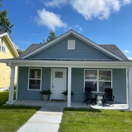 Birdie Mae - 2 Bedroom House In Dt Hamilton Exterior photo