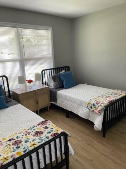 Birdie Mae - 2 Bedroom House In Dt Apartment